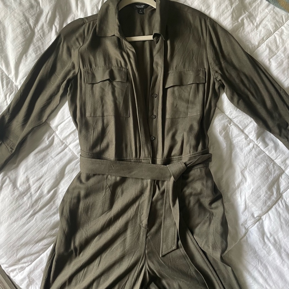 Vera Wang Jumpsuit. Military Green, size small